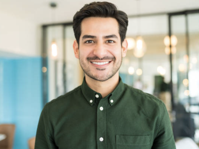 AI LinkedIn photo example 7
